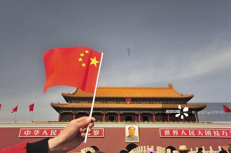 梦9和五粮液，你觉得送礼送哪个更好？